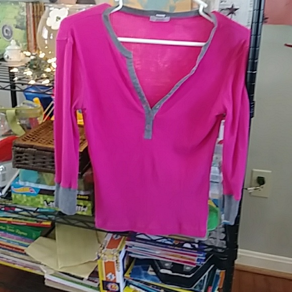 Top - Picture 2 of 6